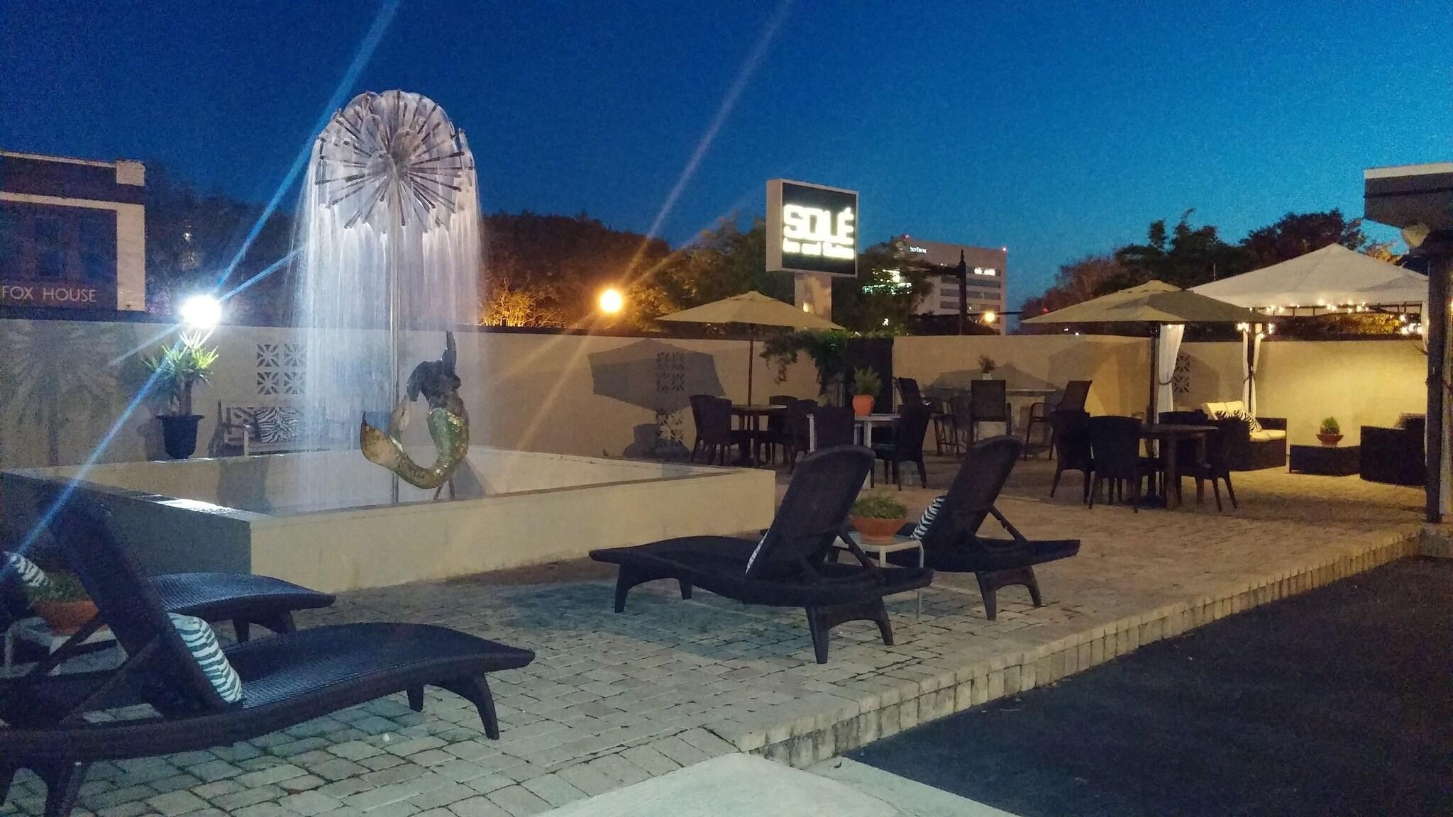 Vista Exterior Sole Inn and Suites