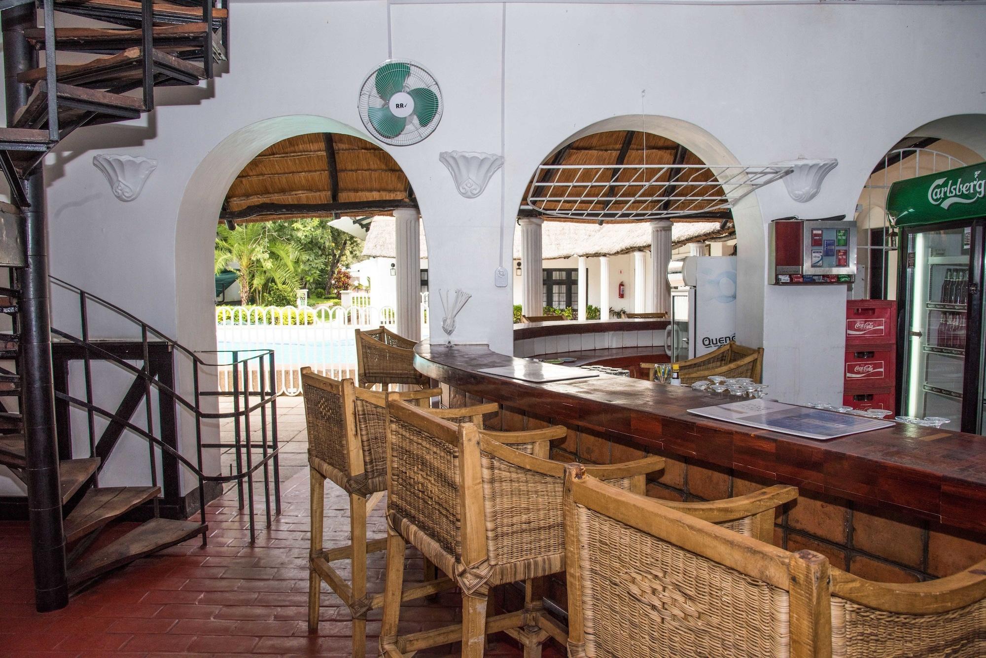 Bar/Salón Sunbird Livingstonia Beach Hotel