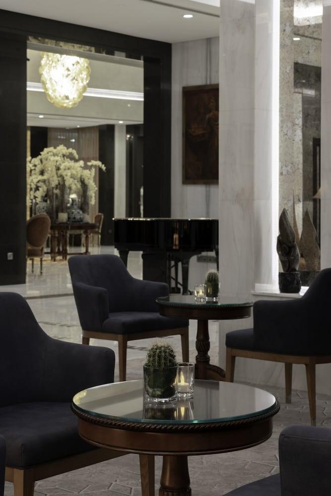 Vista Lobby Grand Millennium Business Bay