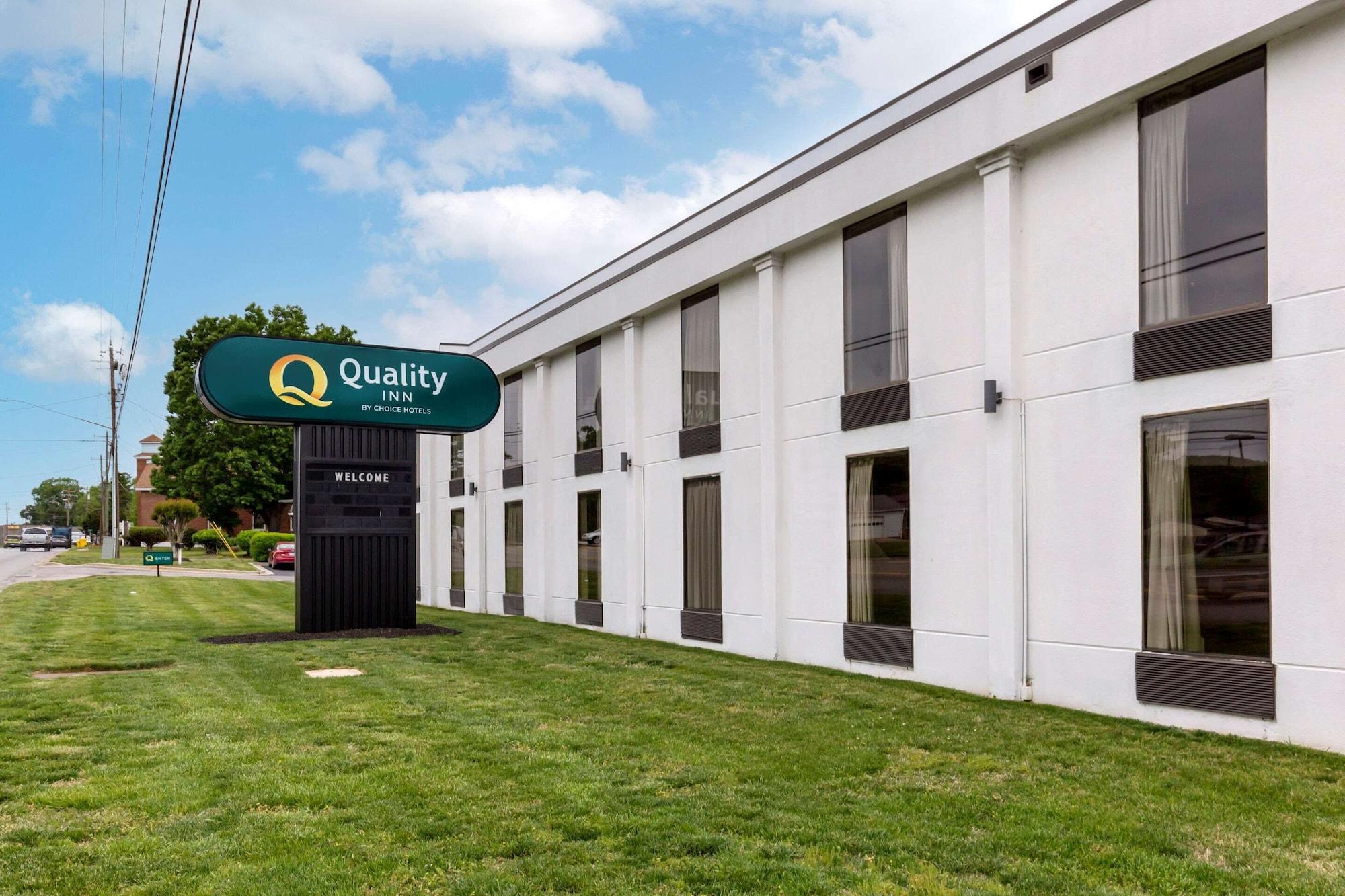 Varios Quality Inn - Roxboro South