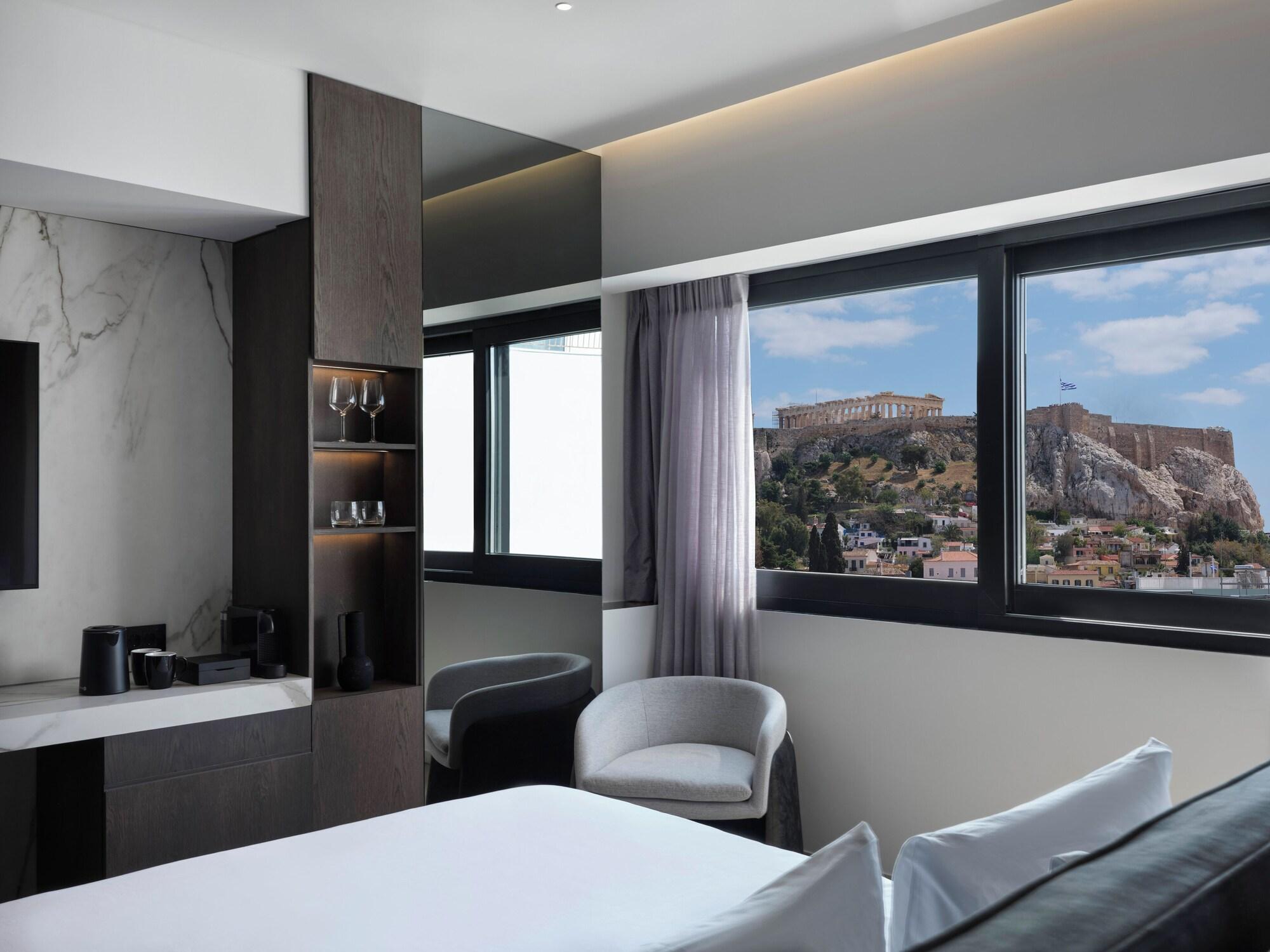 Varios Nur Edge Aparthotel - Acropolis Skyline
