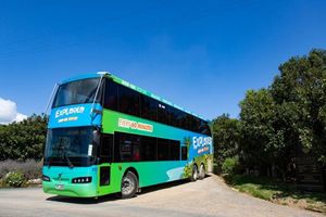 Actividad - Waiheke Island Hop-On Hop-Off Explorer Bus from Auckland (Small Group Tour) - Reserve Ferry Return