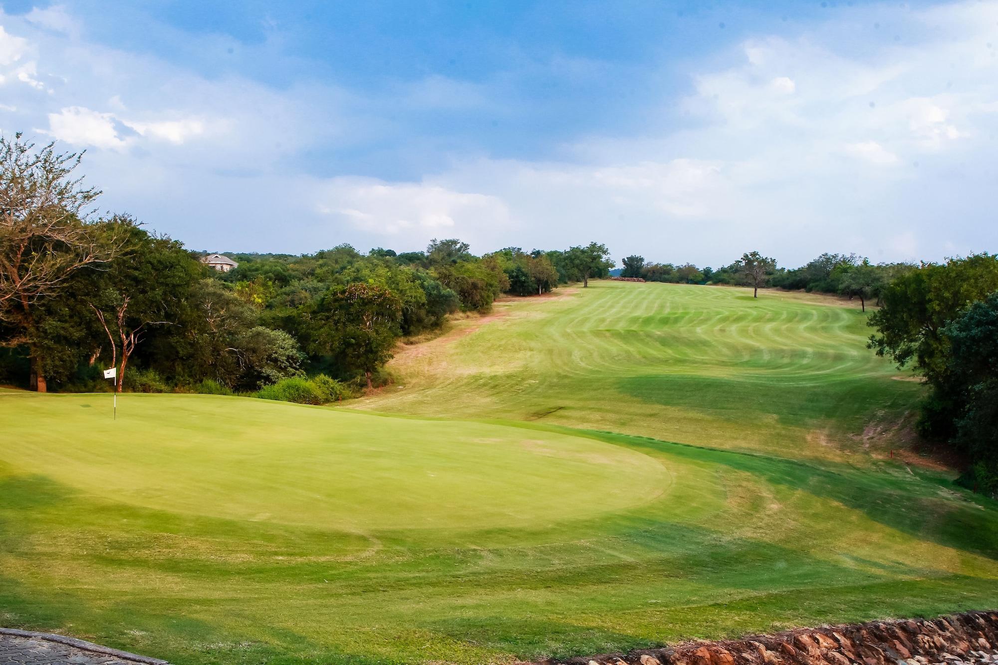 Campo de Golf Bushbaby Lodge at Nkonyeni