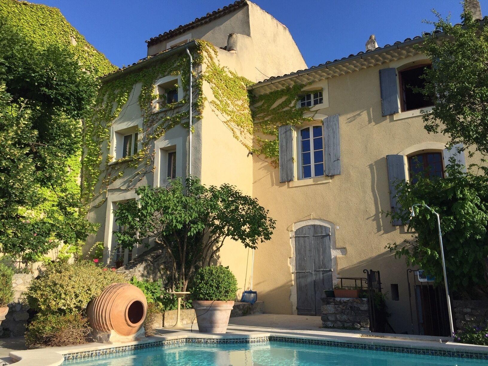 Vista Exterior Hostellerie Le Beffroi