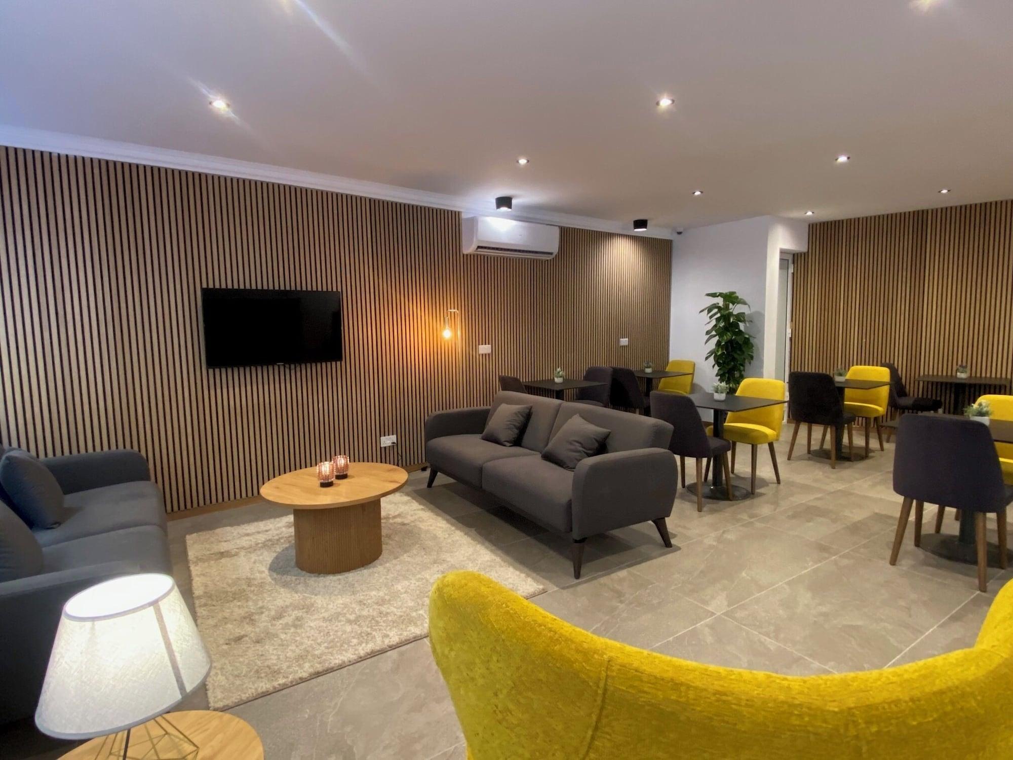 Varios Tritoni Marina Apartments and Suites