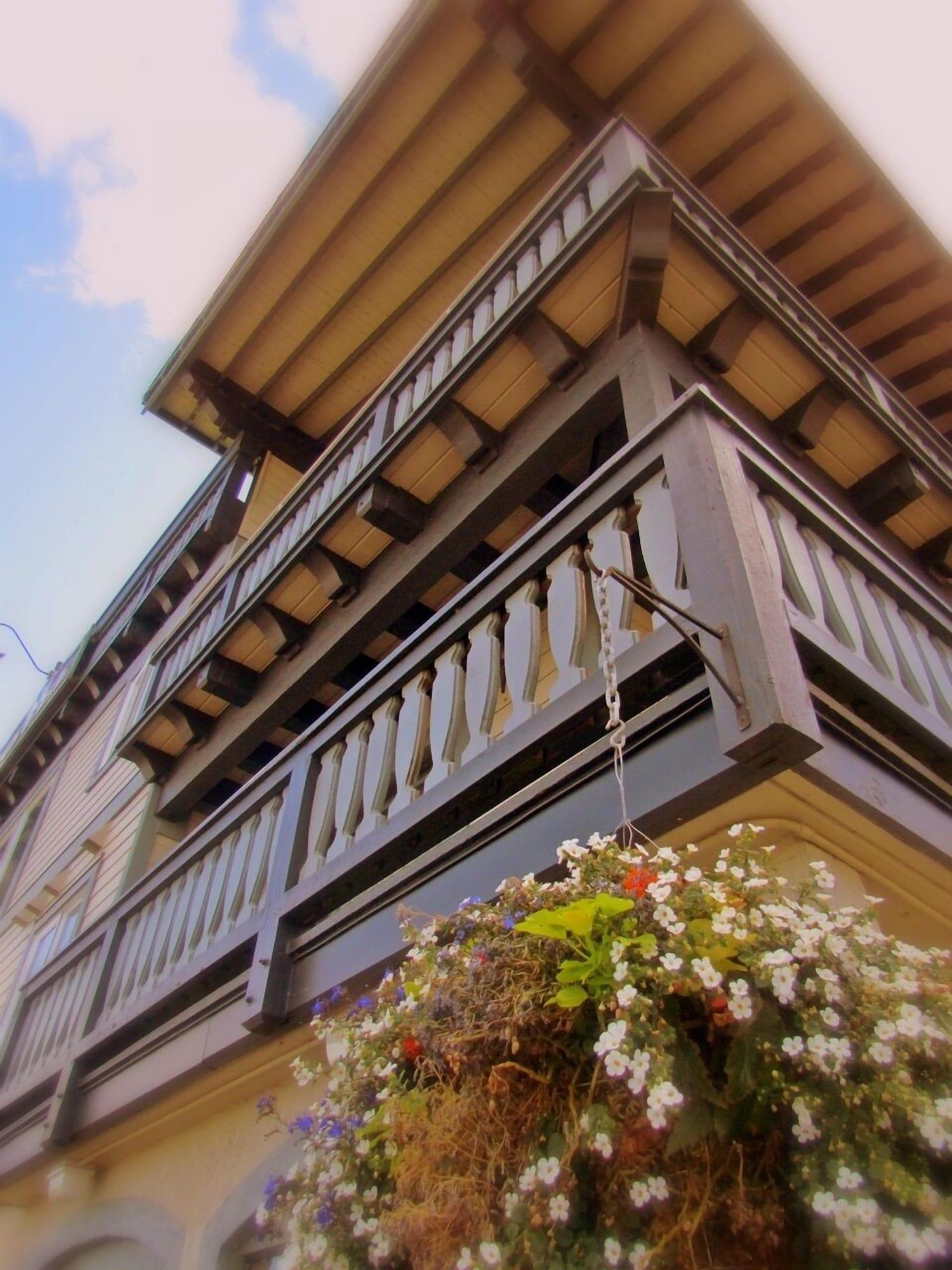 Vista Exterior Heron's Landing Hotel