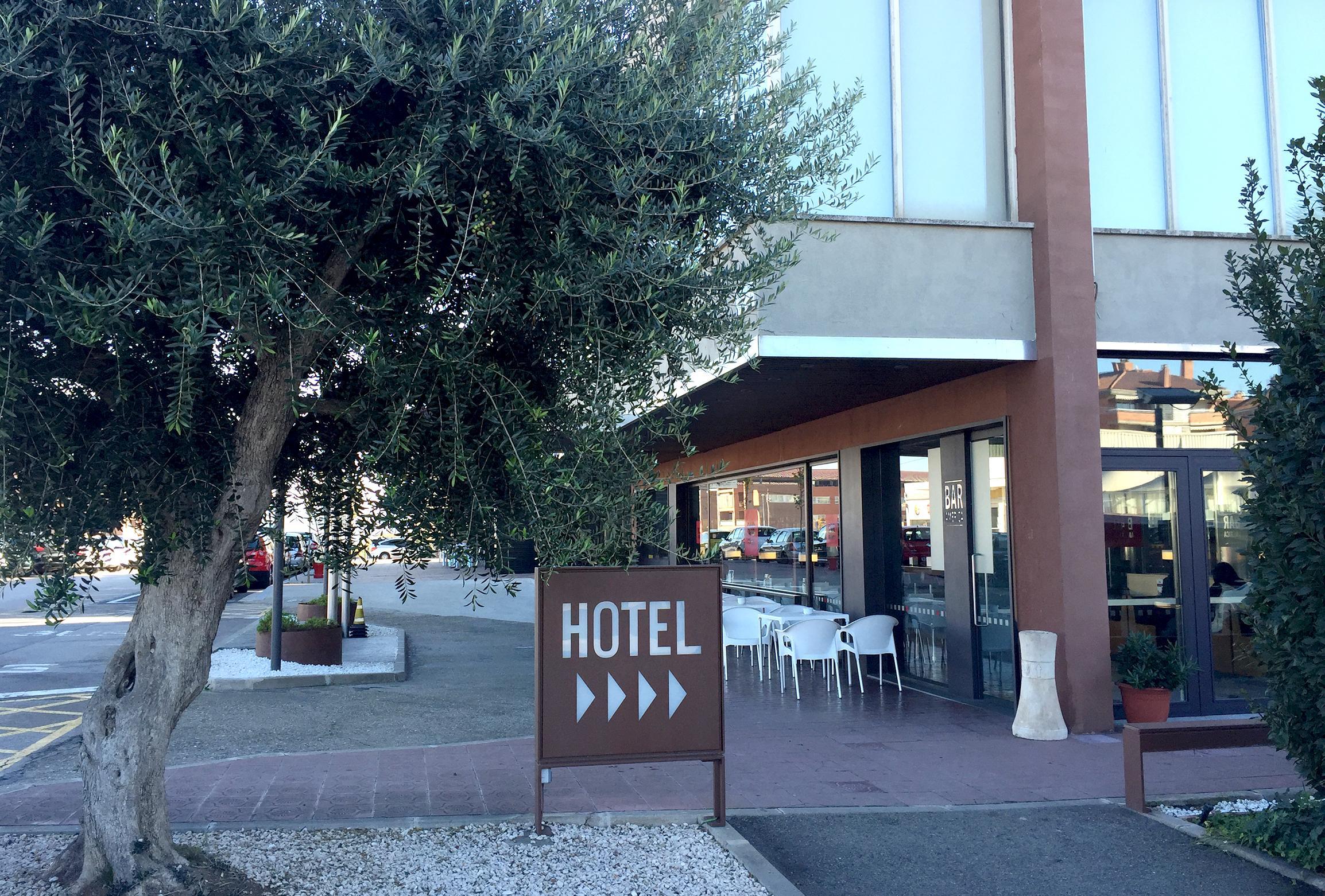 Vista Exterior America Igualada