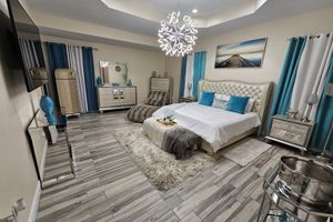 Alquiler Vacacional - Spacious 5-bedroom house with WiFi, AC, Heated Pool and Jacuzzi in Central Tampa