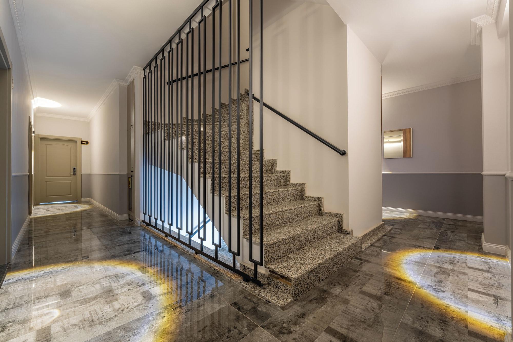 Varios Lemon Hotel