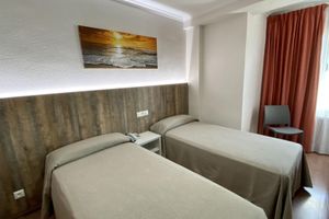 Alojamiento - Hostal Pensimar