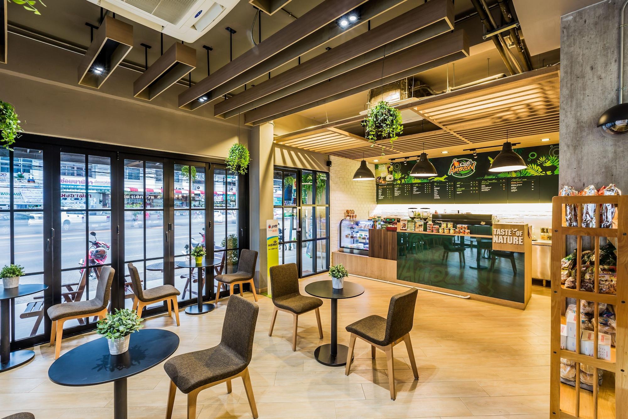 Restaurant Snoozz Hotel - Hostel