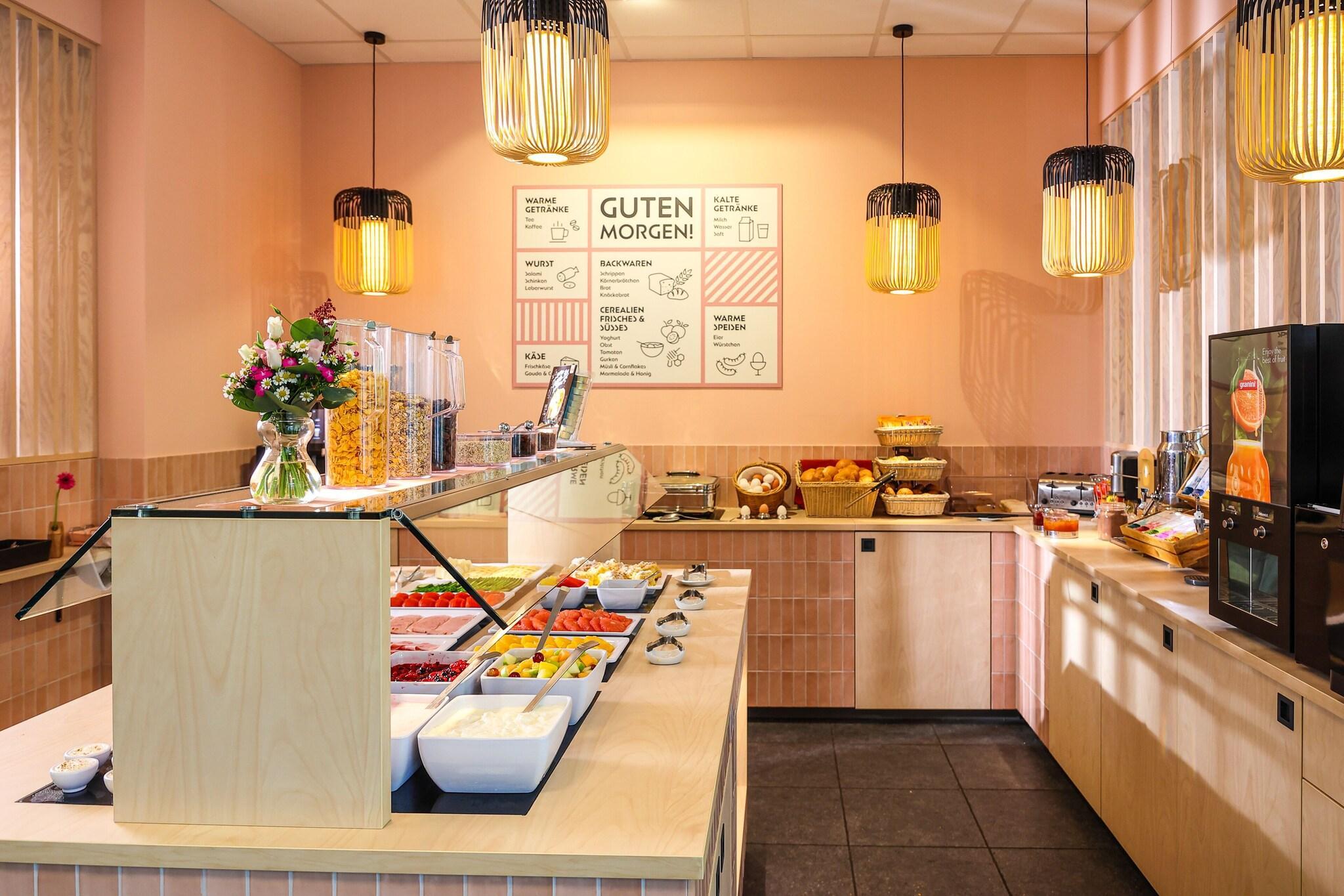 Restaurant H+ Hotel 4 Youth Berlin Mitte