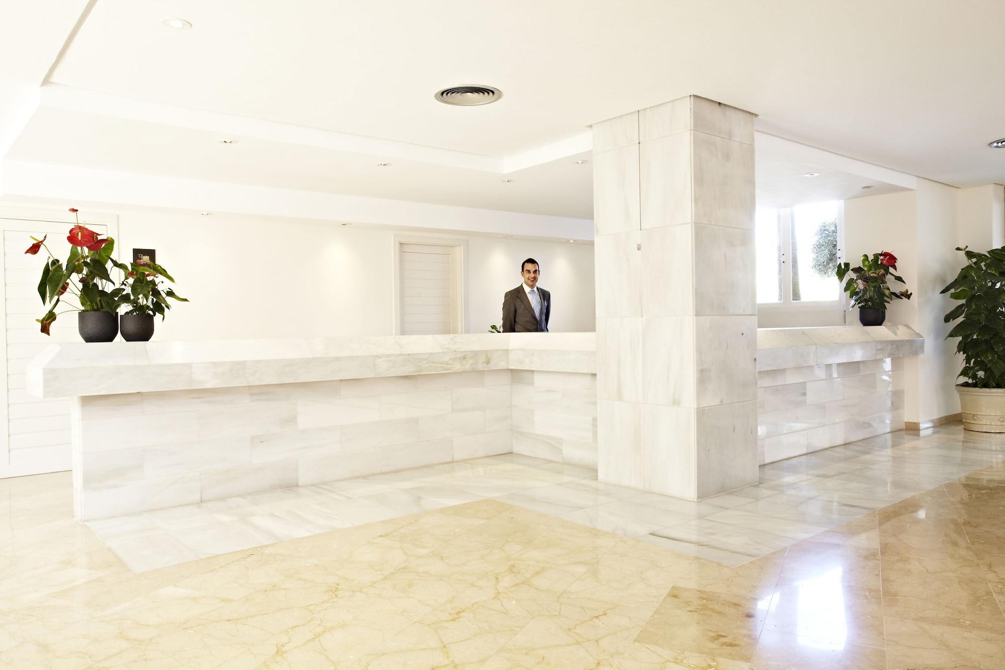 Vista Lobby Grupotel Port d'Alcudia