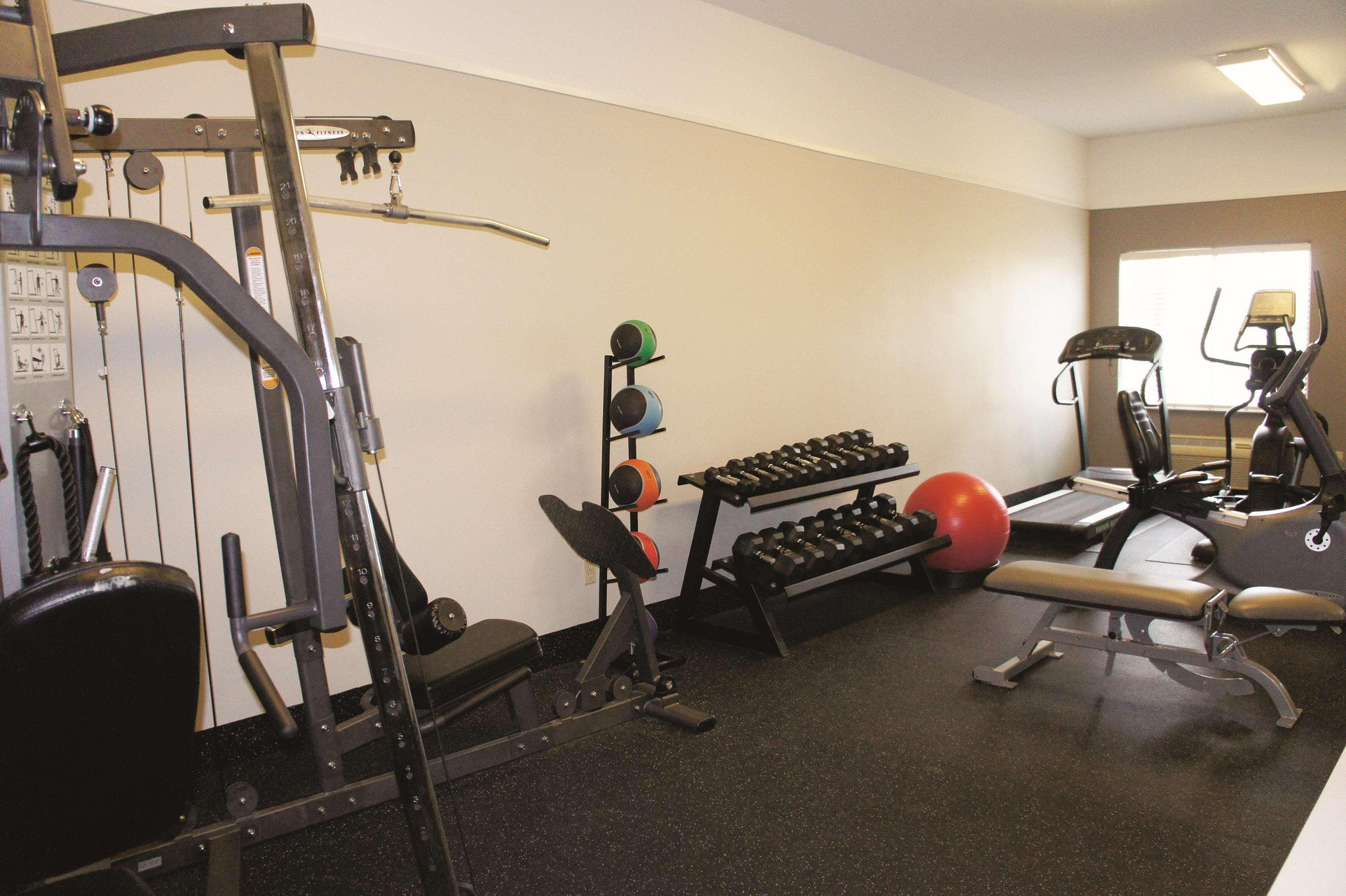 Gimnasio La Quinta Inn & Suites by Wyndham Raymondville