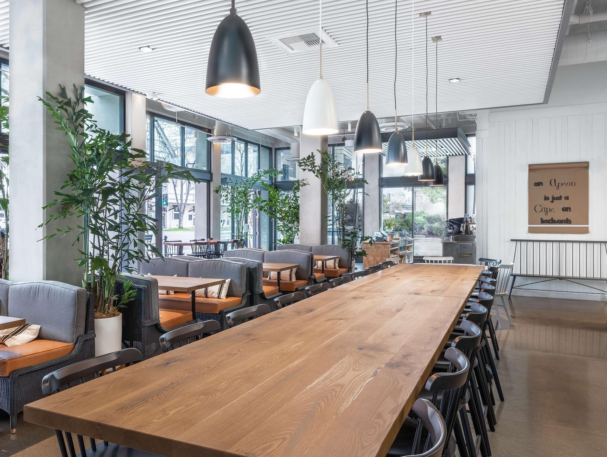 Restaurant The Fort Sutter Sacramento, Tapestry Collection by Hilton