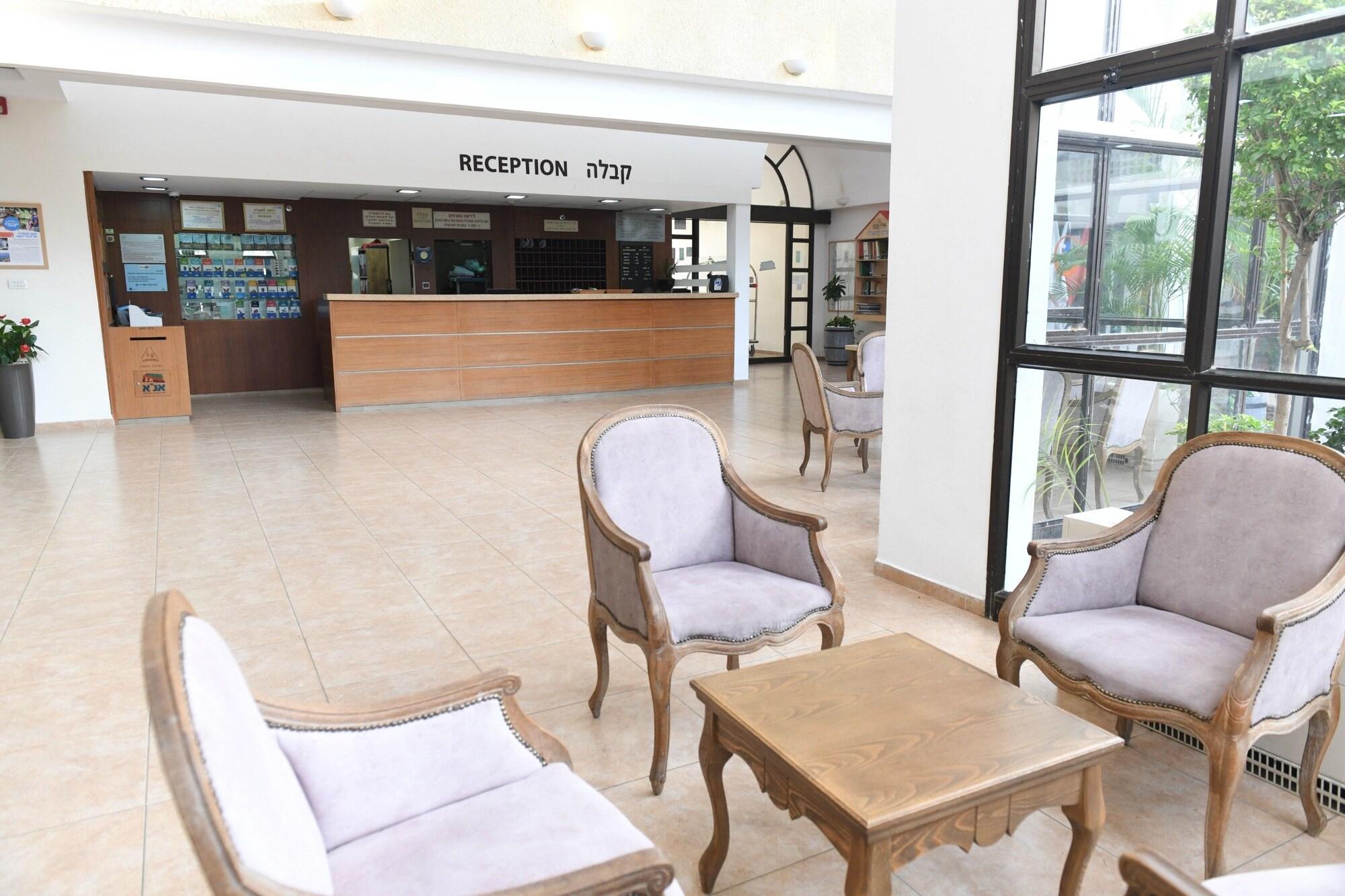 Vista Lobby HI Karei Deshe Hostel