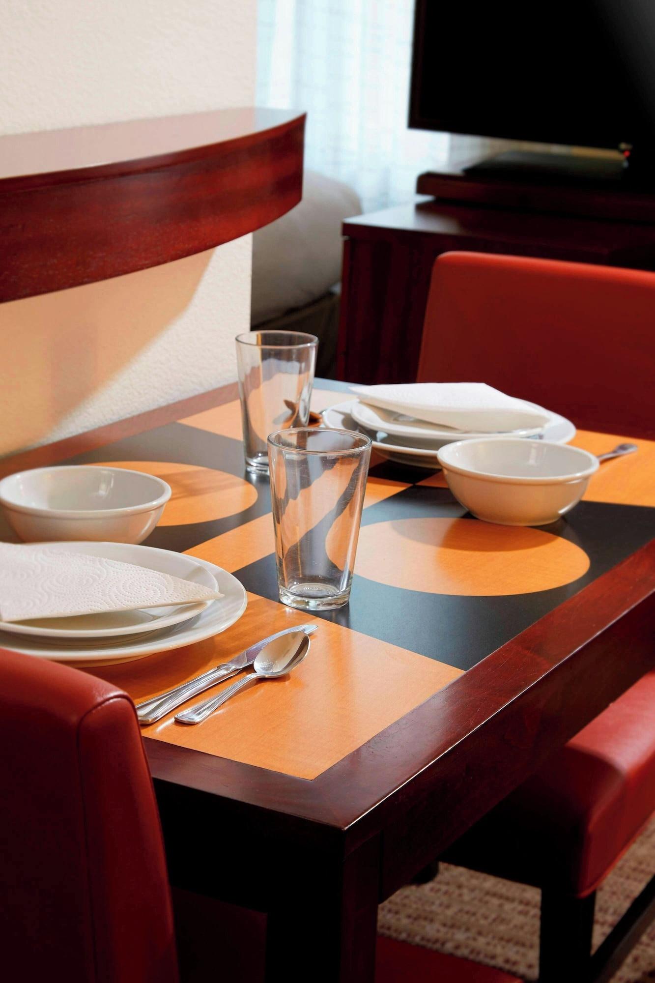 Restaurant Residence Inn by Marriott San Antonio Six Flags at The Rim
