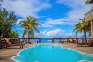 Alojamiento - Coconut Tree West Bay