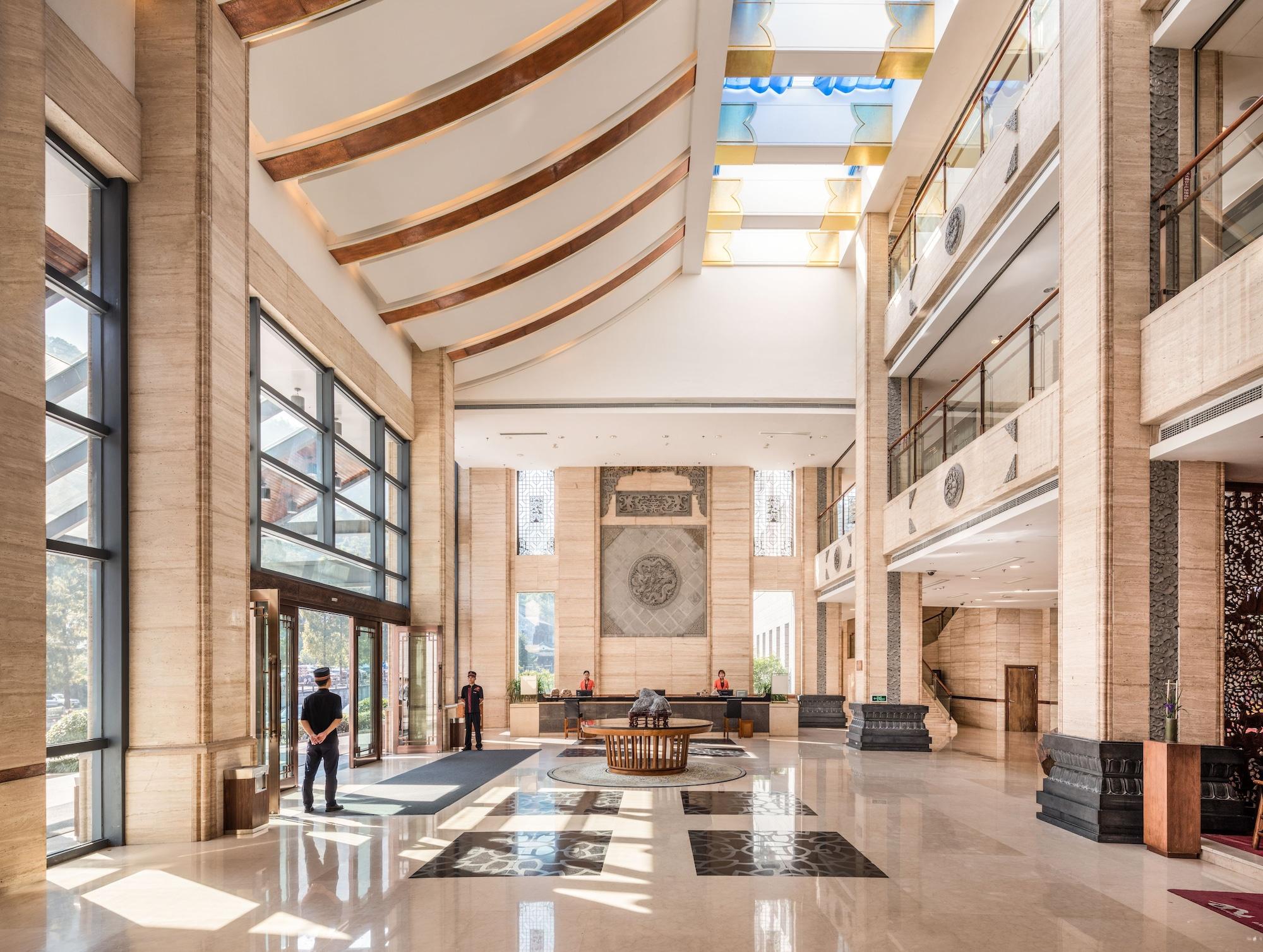 Vista Lobby Jiuhua Mountain Julong Hotel