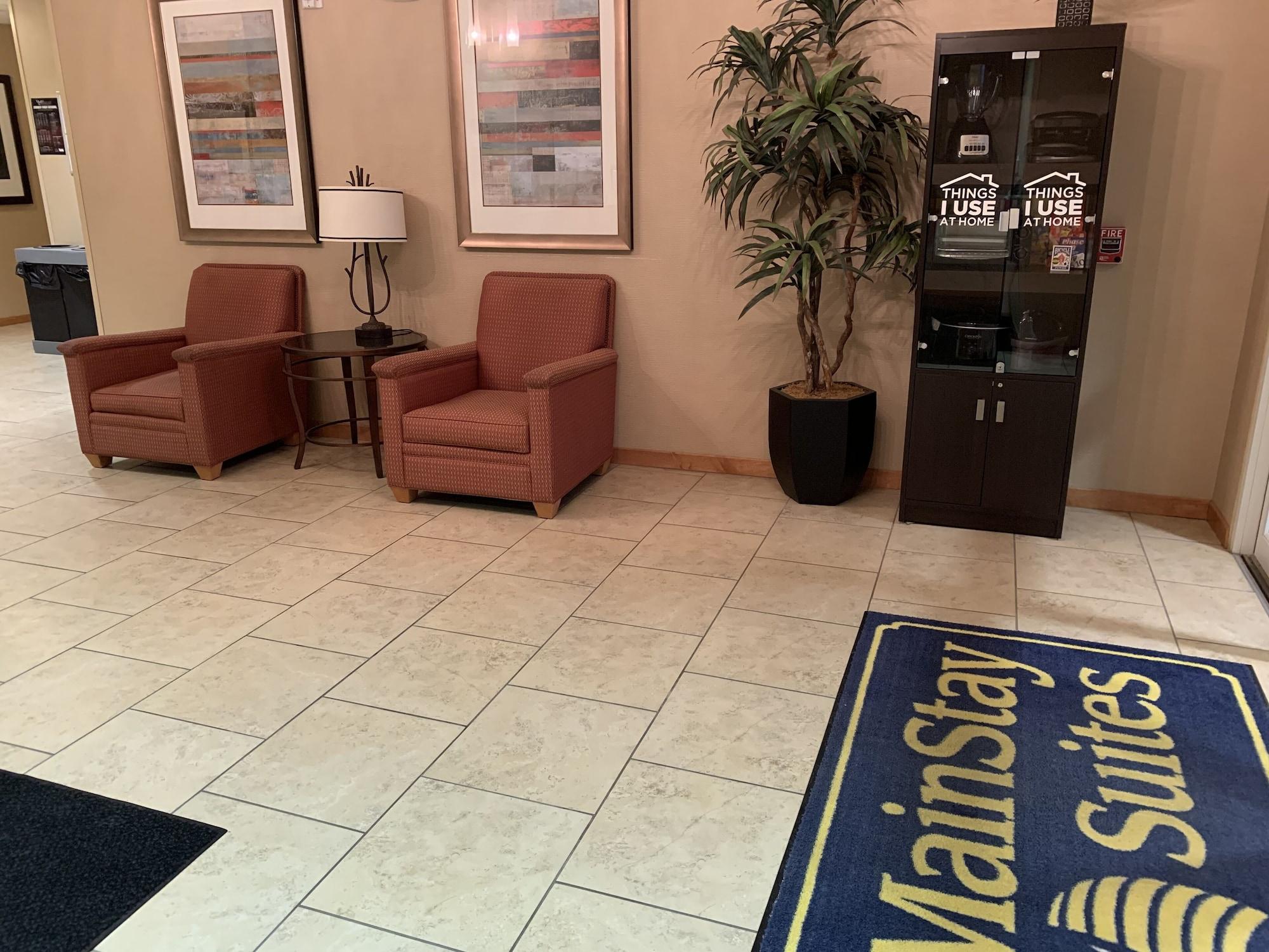 Vista Lobby MainStay Suites Sidney - Medical Center