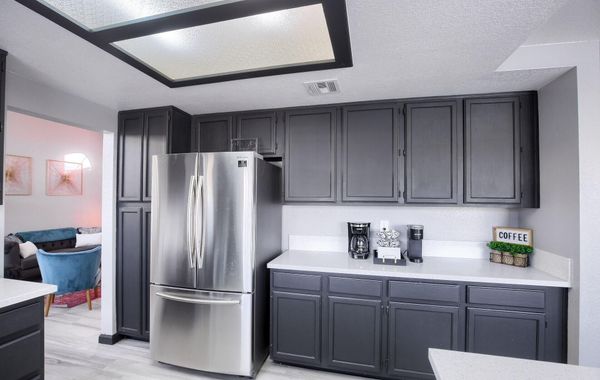 ️Modern Chic House w/ SwimSpa️4br 3ba, 5location 10min️Strip, 5min to - Hoteles con parque acuático en Las Vegas, Nevada