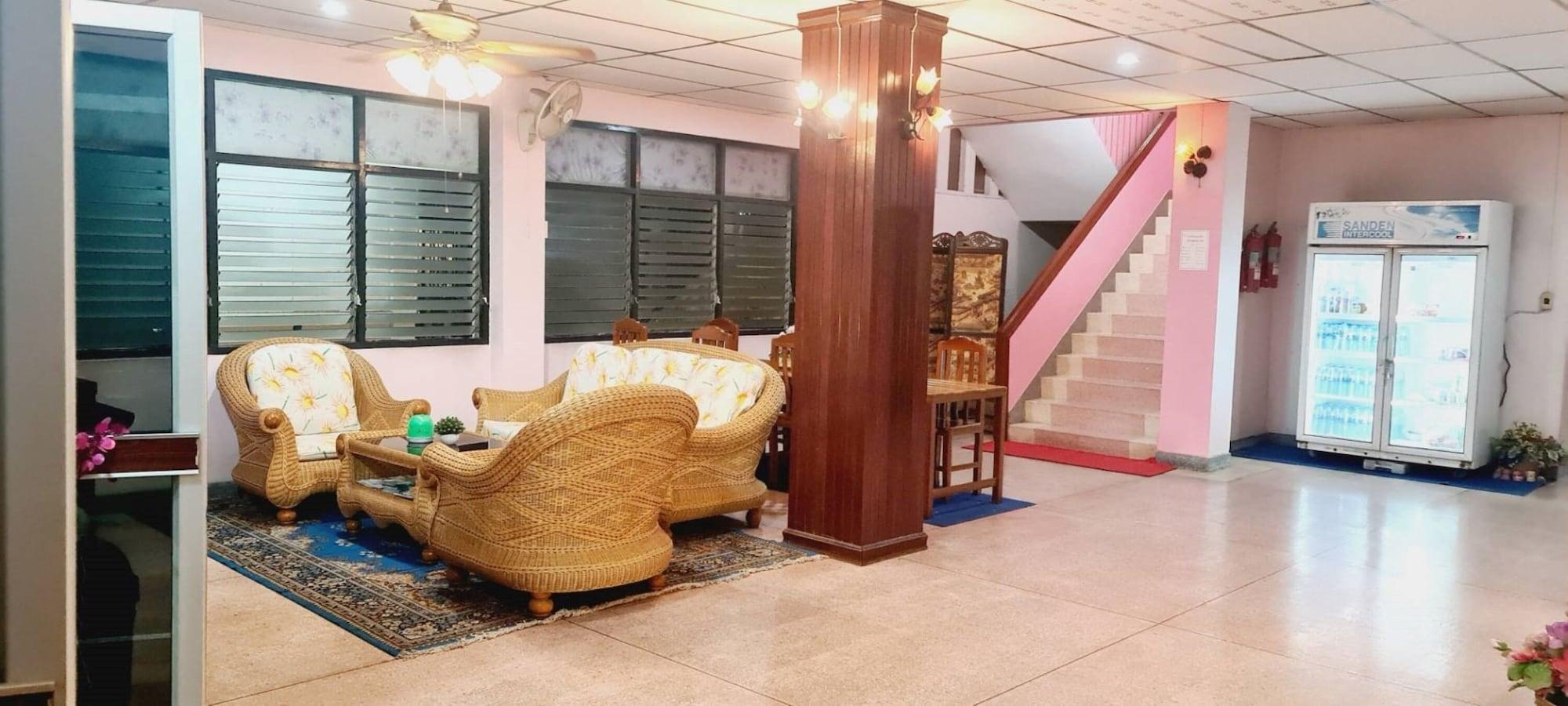 Vista Lobby Royal Land Mae Klong Hotel