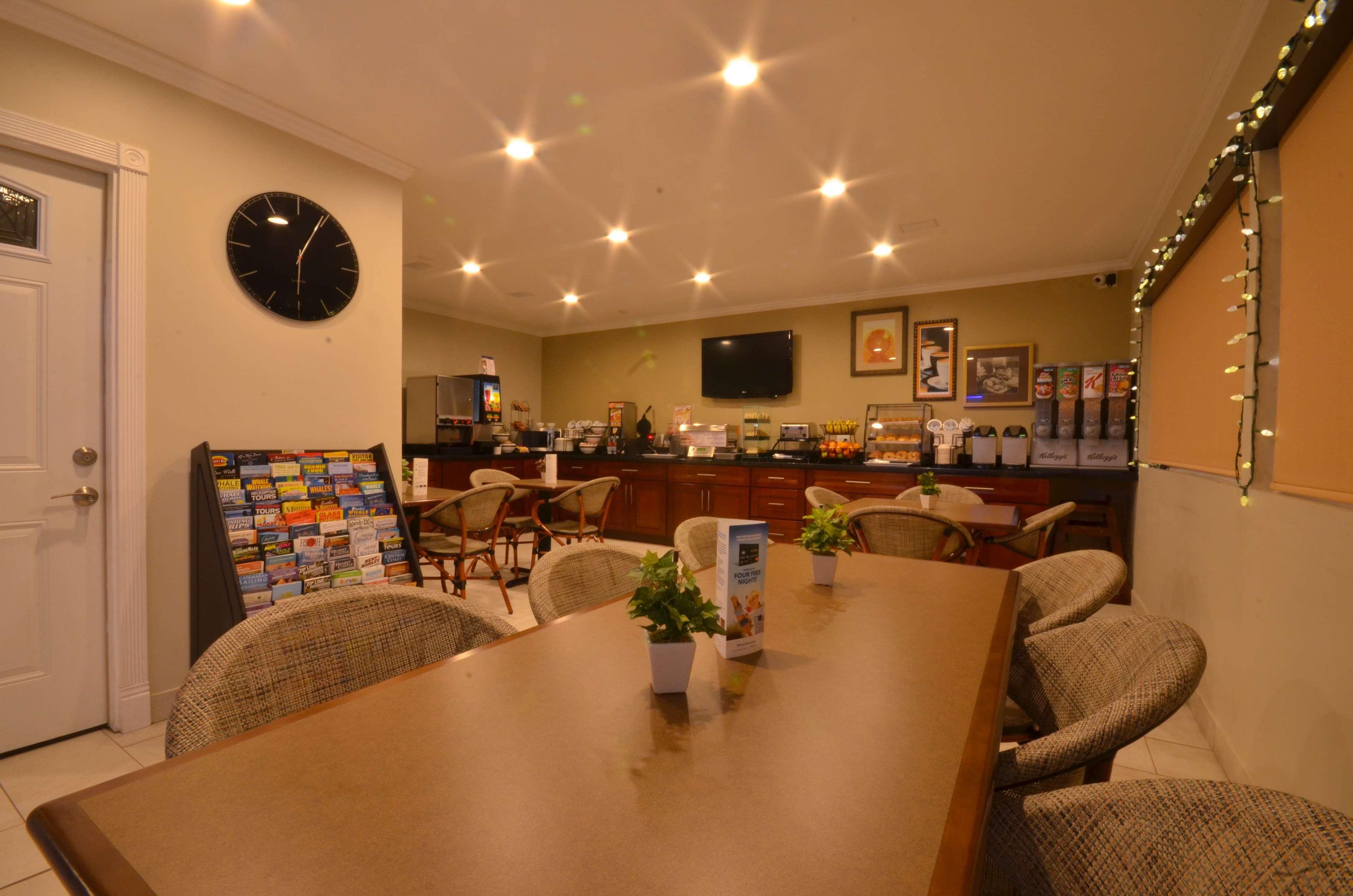 Restaurant Best Western The Inn & Suites Pacific Grove