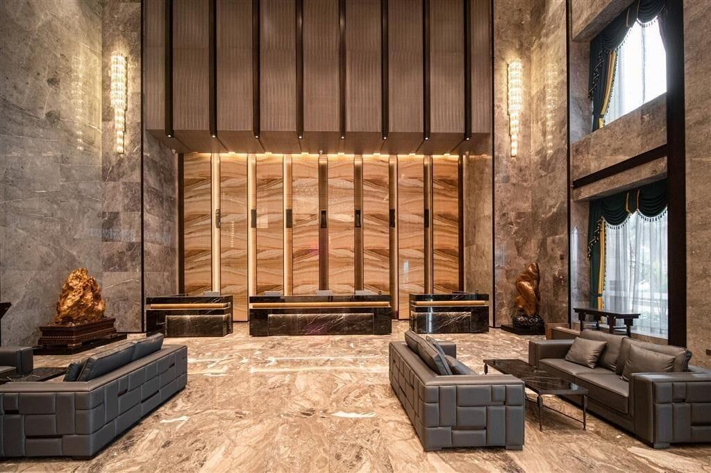 Vista Lobby Ramada Plaza by Wyndham Hezhou North