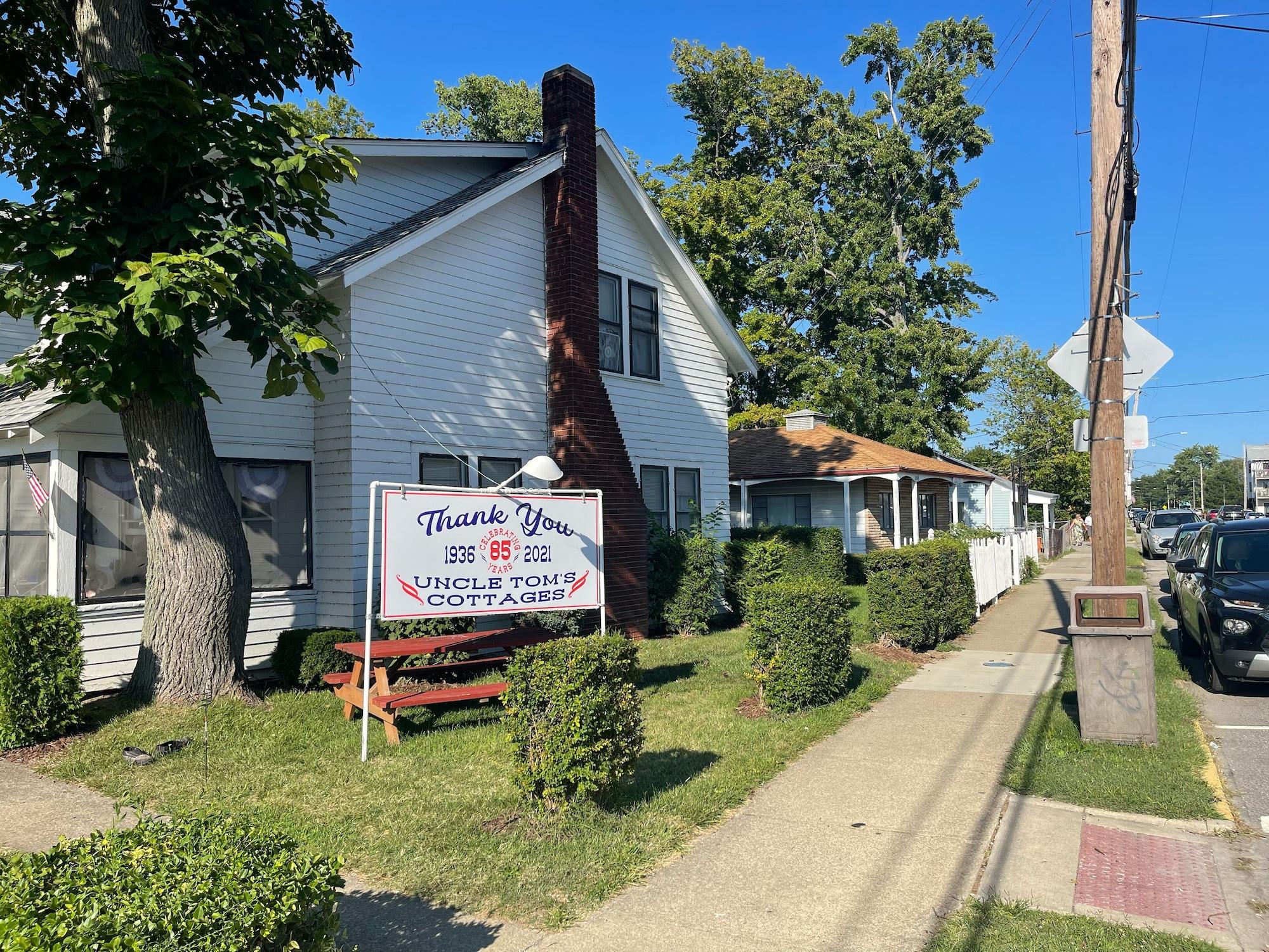 Vista Exterior The Ours at Geneva on the Lake