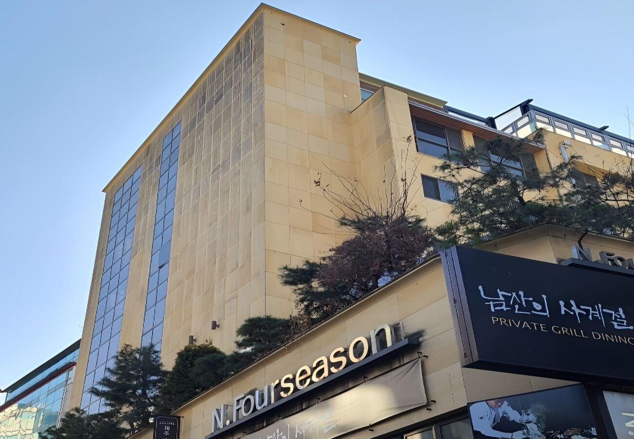 Vista Exterior N. Fourseason Seoul