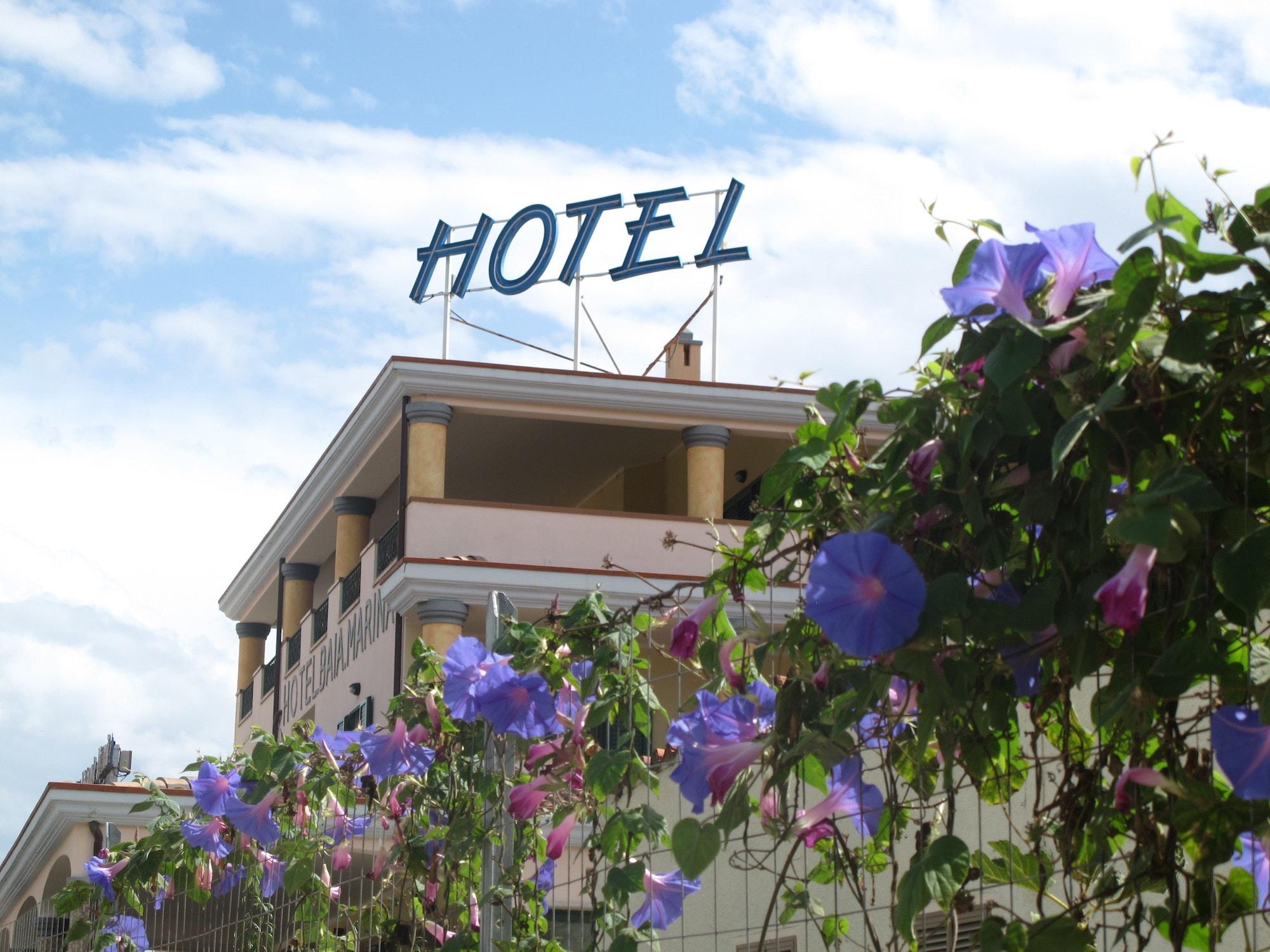 Vista Exterior Hotel Baia Marina