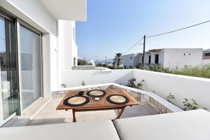 Alojamiento - Anais Milos Suites