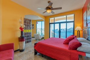Alquiler Vacacional - Beautiful home on Hillside with million dollar view overlooking Ocean and Bay