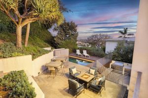 Renta temporal - Kings Road West Hollywood Luxury Pool, Views, Firepit, Modern Design