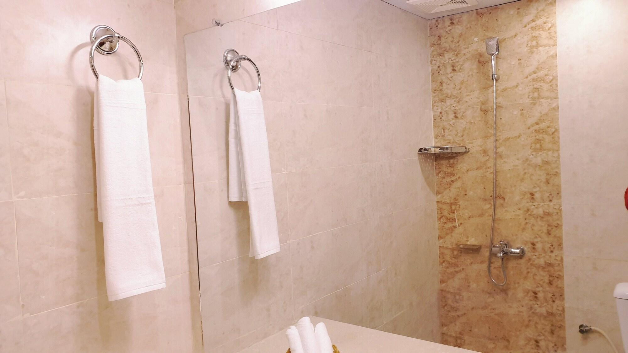 Equipamiento de Habitación Hotel Grand Arena