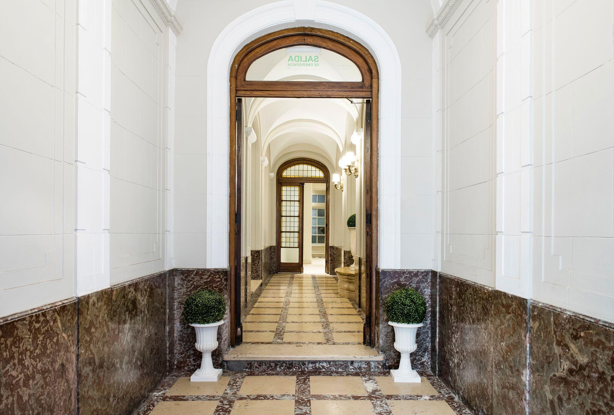Vista Lobby Patios de Recoleta