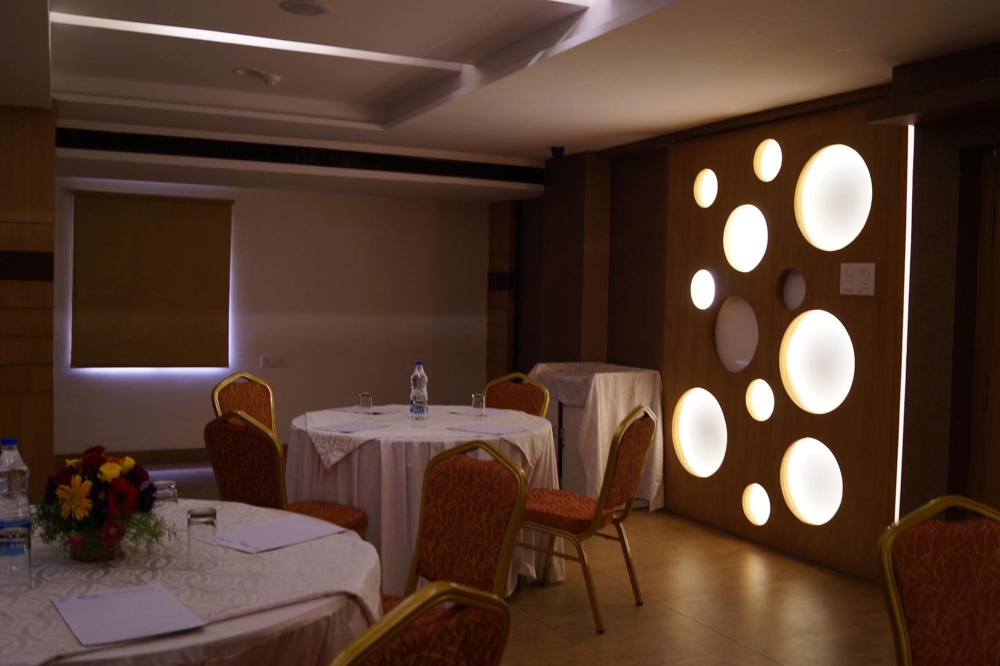 Centro de Negocios Hotel Winsar Park