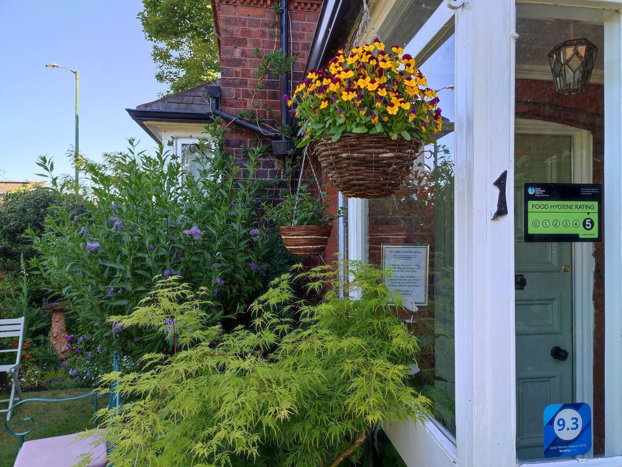 Vista Exterior Anton Guest House B&B