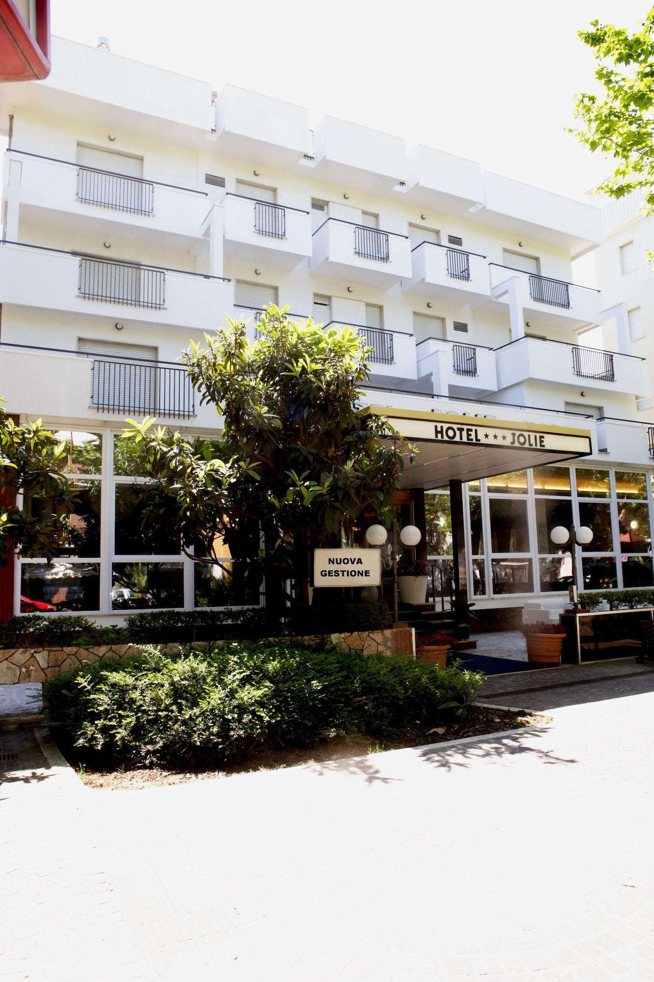 Varios New Hotel Jolie