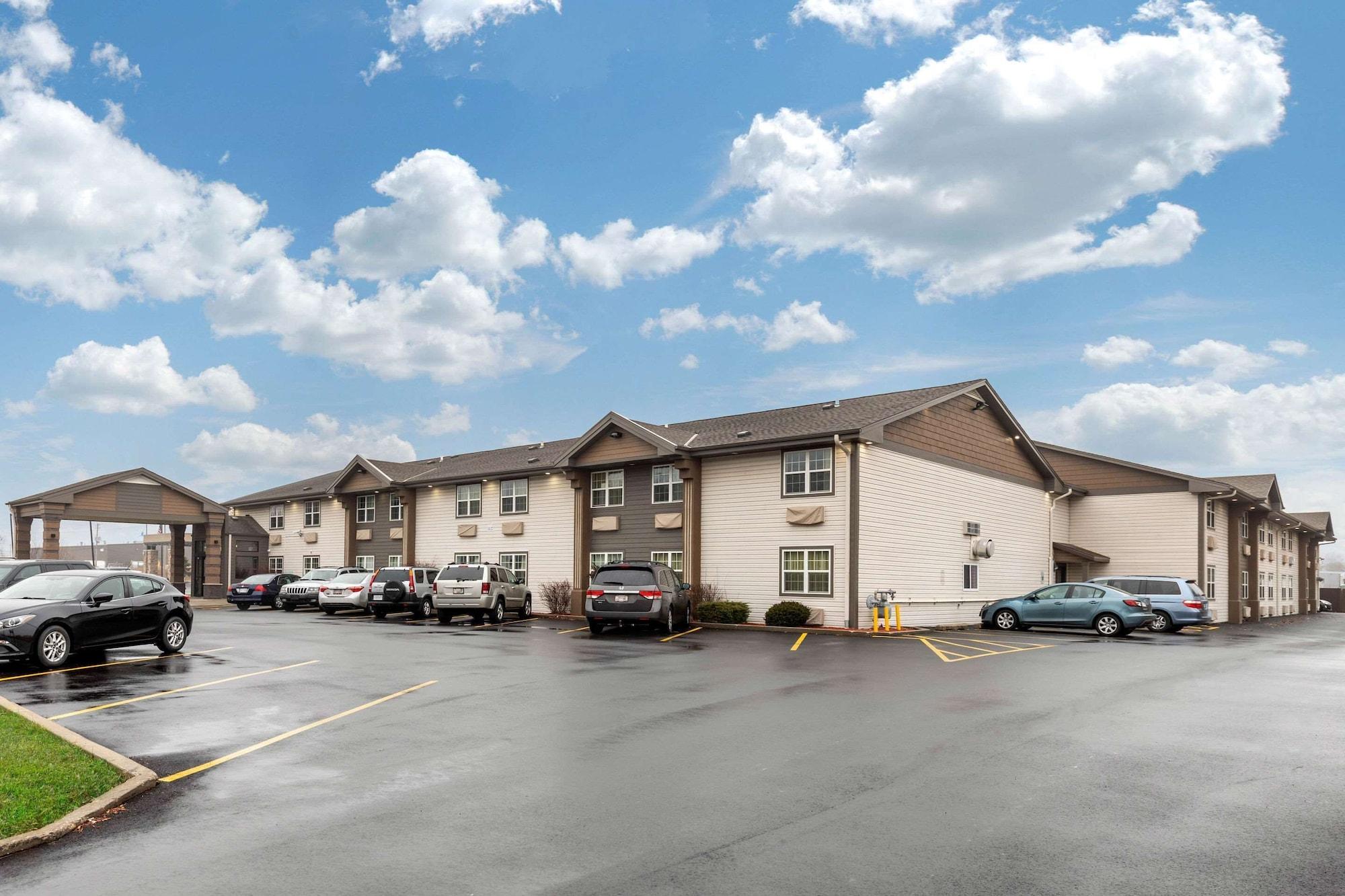 Vista Exterior Econo Lodge Milwaukee Airport