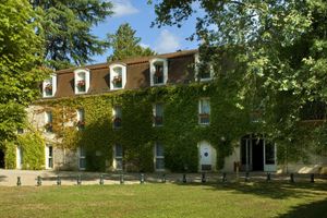 Alojamiento - L'Orangerie du Chateau des Reynats