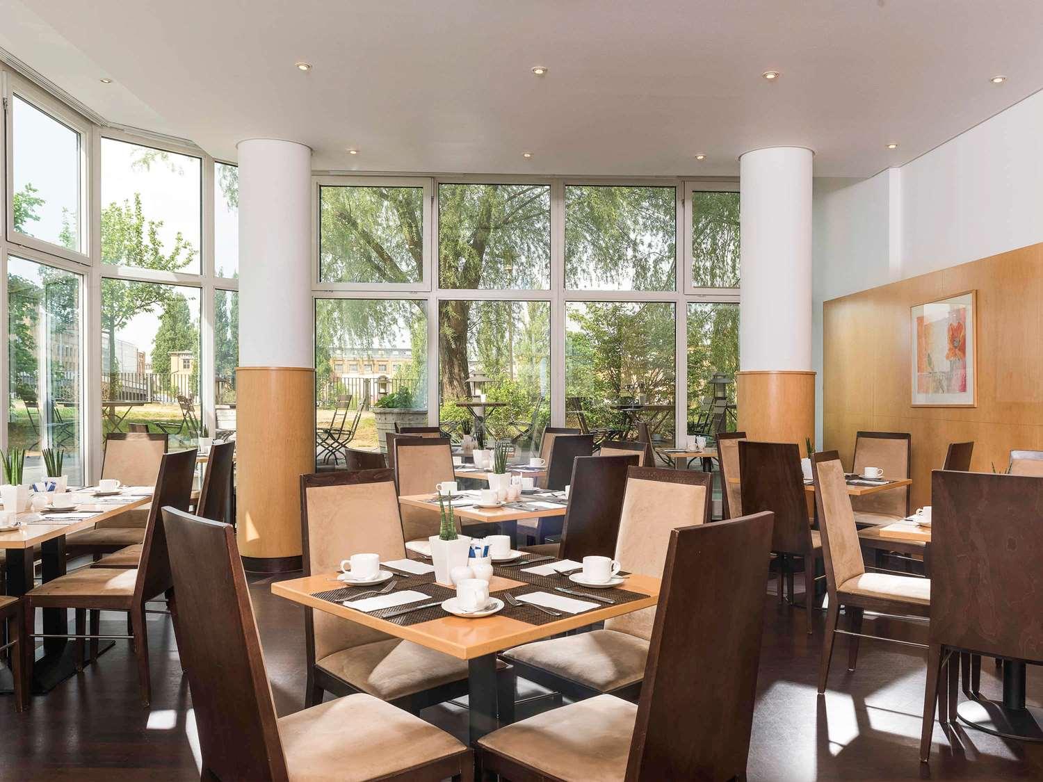 Hotel NH Berlin Treptow