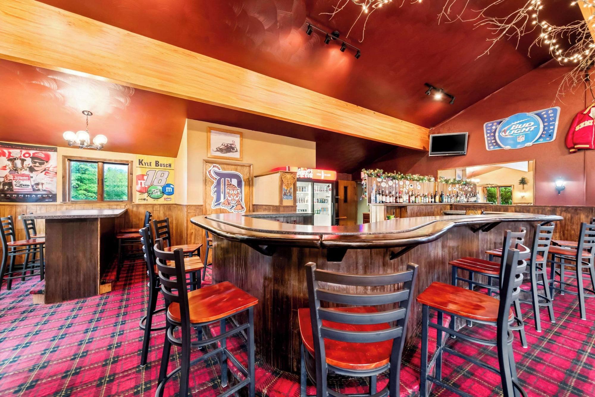 Bar/Salón Quality Inn & Suites Munising