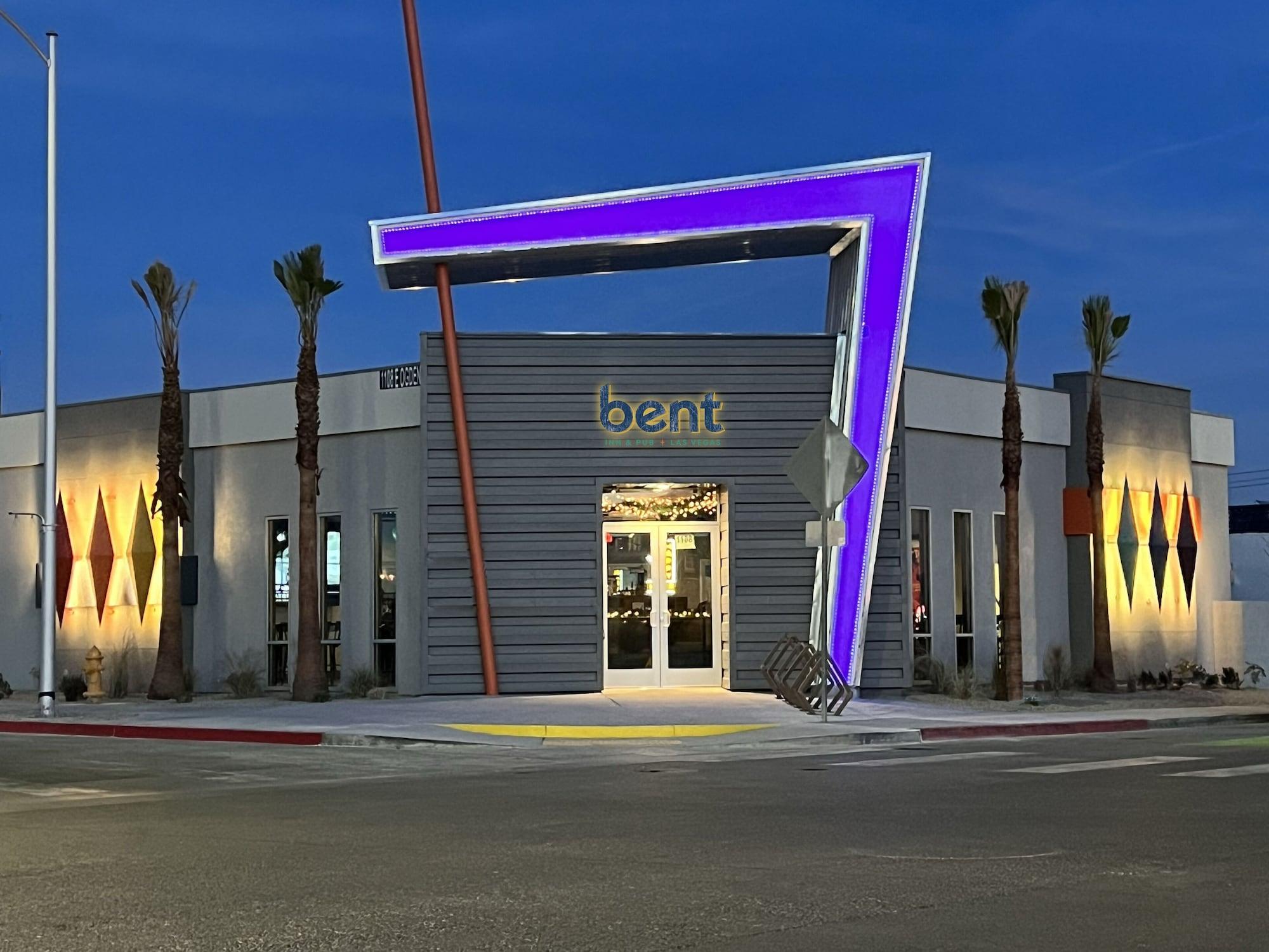 Vista Exterior Bent - A Gay, Adults Only Resort