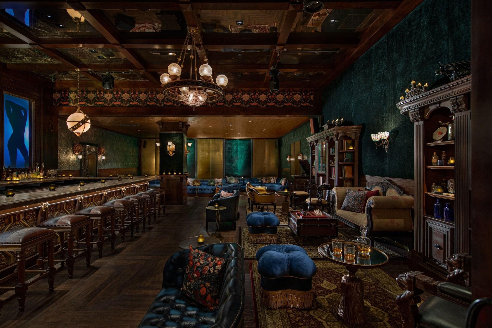 Vista Lobby Moxy Downtown Los Angeles
