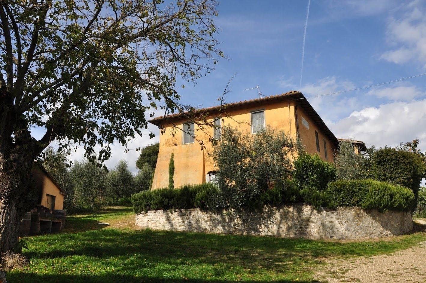 Vista Exterior Petrolo