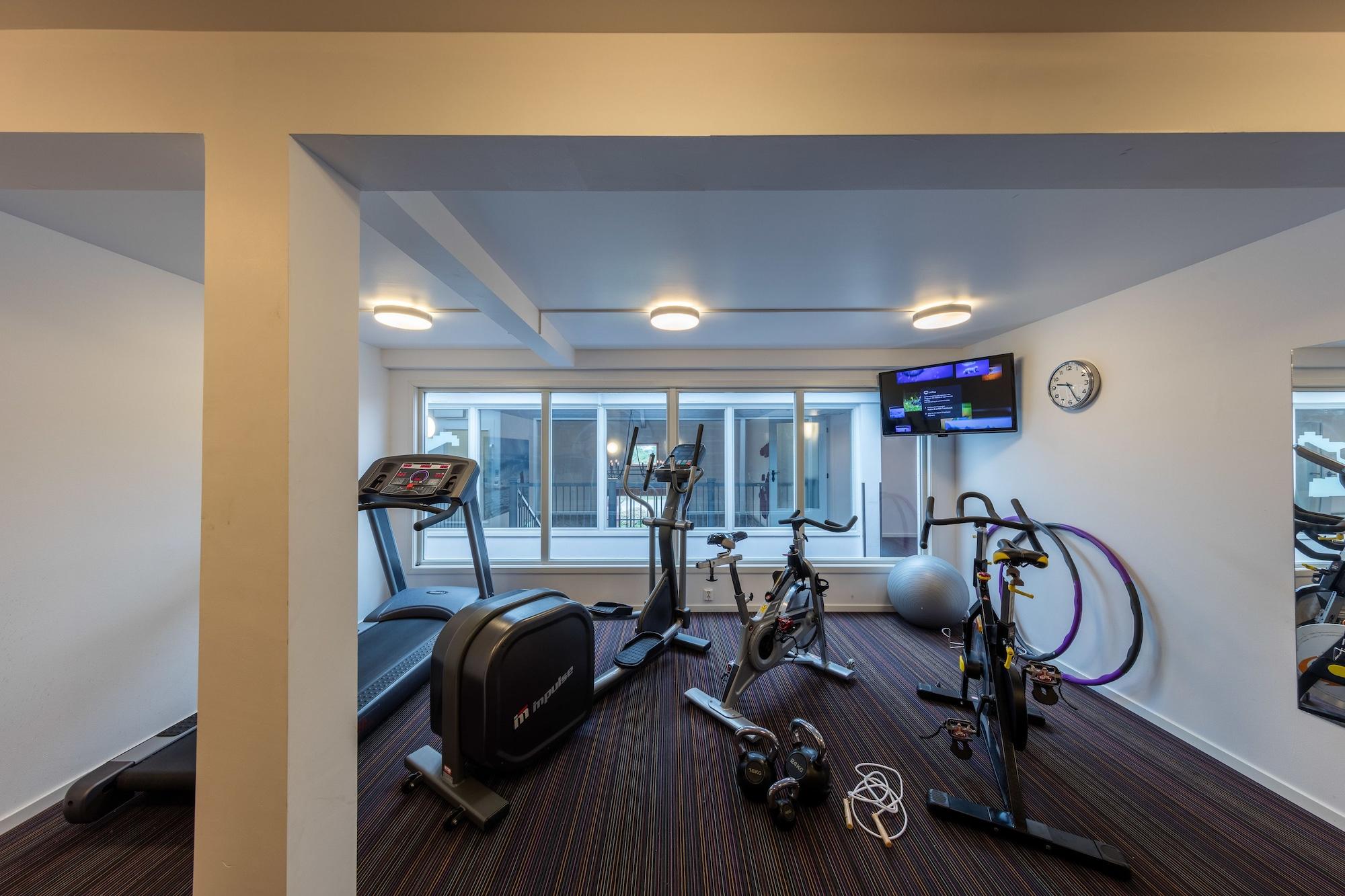 Gimnasio Dolmsundet Hotell Hitra