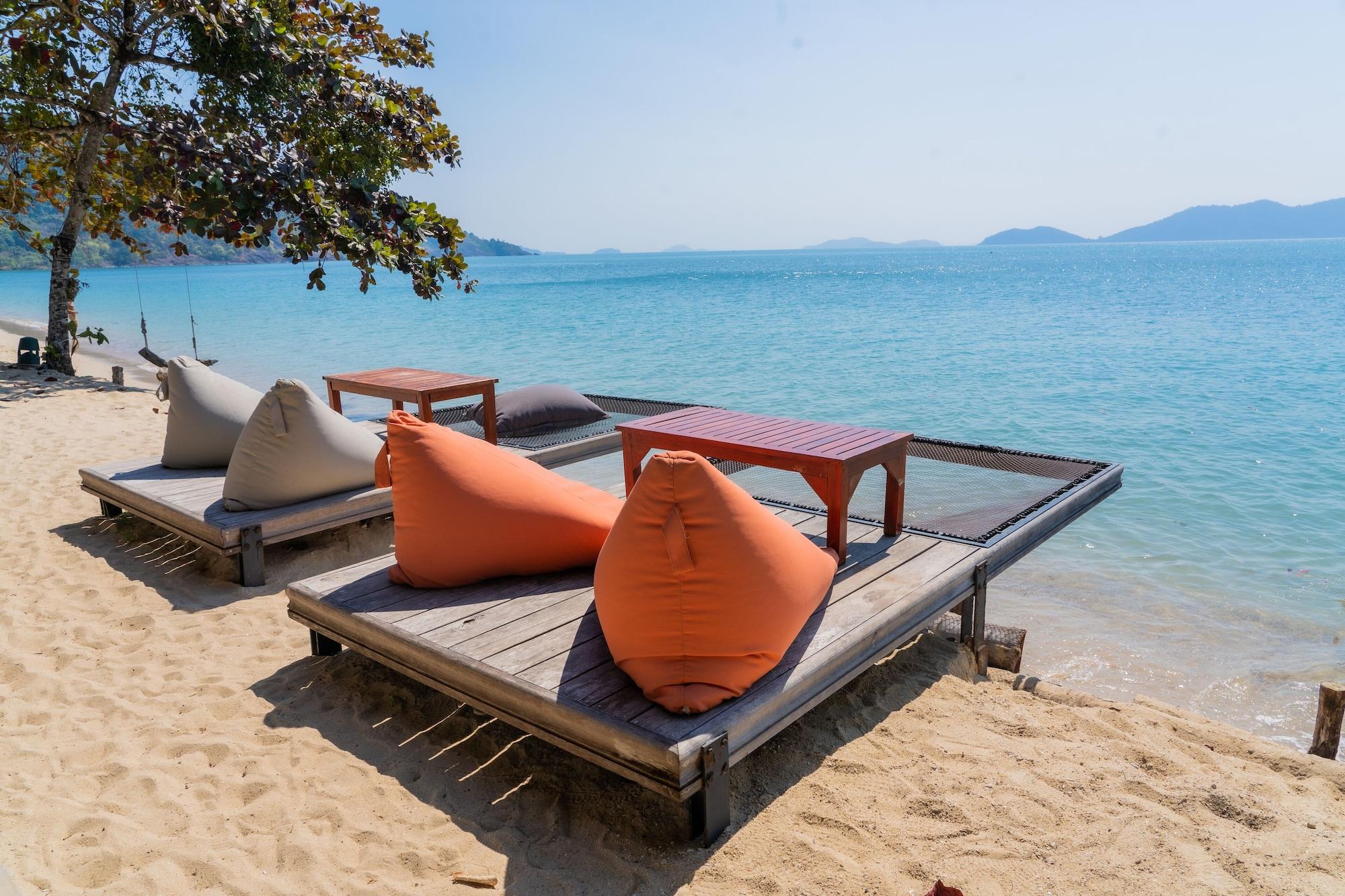 Bar/Salón Chivapuri Beach Resort