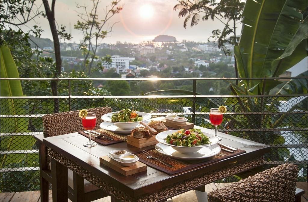 Restaurant Shanaya Residence Ocean View Kata