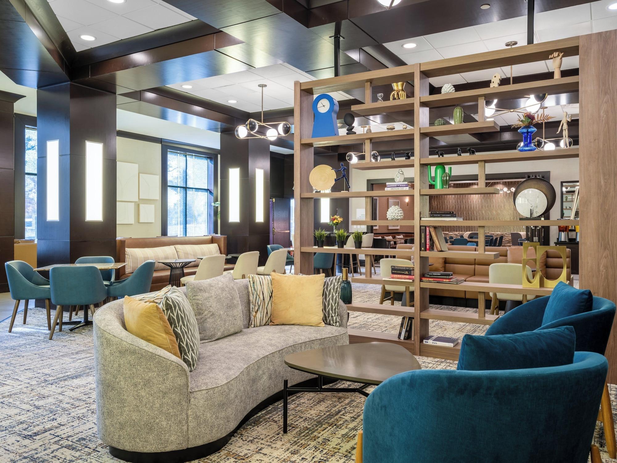 Vista Exterior Holiday Inn Chicago Northwest-Elgin by IHG